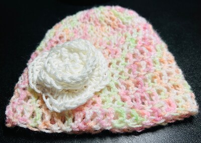 Crocheted Pink Baby  Hat(0 to 6 month size) with flower - image3
